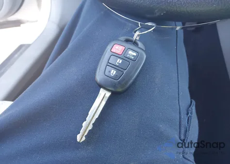 2012 Toyota Camry Le z USA, uszkodzony, nr VIN 4T1BF1FK4CU159909